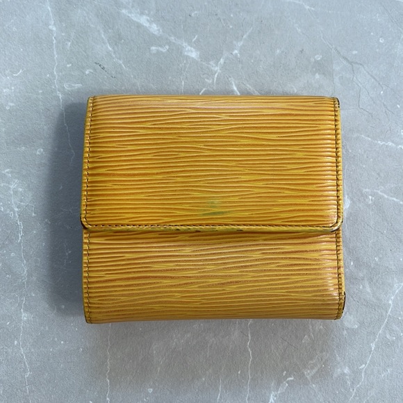 Louis Vuitton Tassel Yellow Epi Leather Elise Compact Wallet - Picture 5 of 16